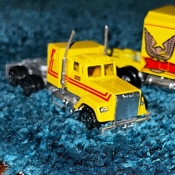 Vintage Hot Wheels Thunder Roller 1982 & Road Champs Toy Collector Set - Picture 7 of 15